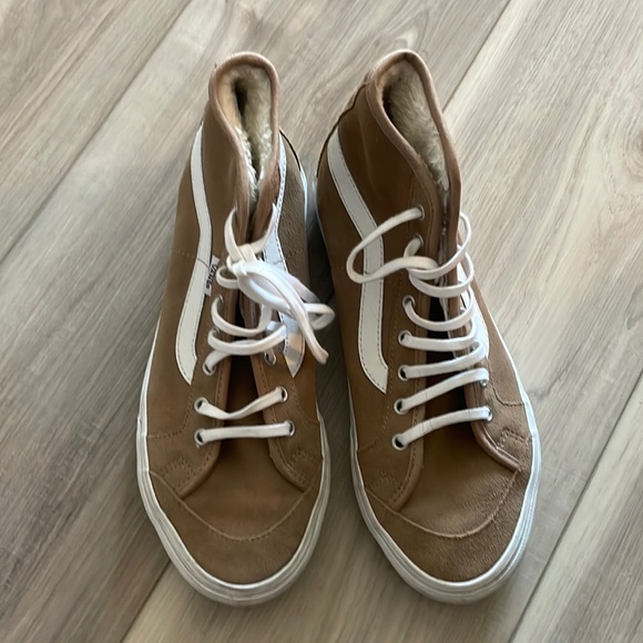 Tan Suede Vans - Picture 1 of 5